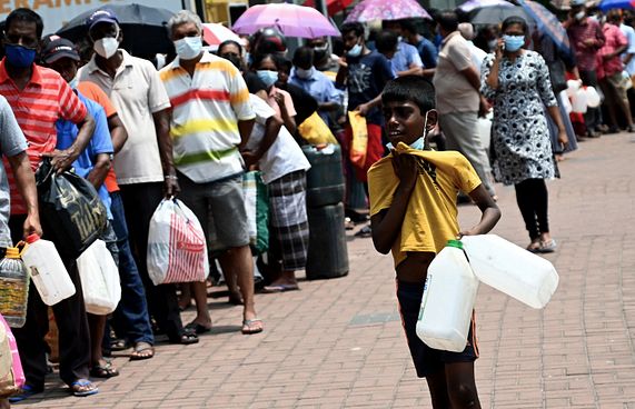 ލަންކާ އަށް އައިއެމްއެފްގެ ތައުރީފް