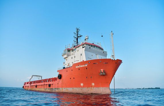 ސާވޭއެއްގައި ހުޅުމާލޭ ފަރަށް ގެއްލުންވެ، ޖޫރިމަނާކޮށްފި