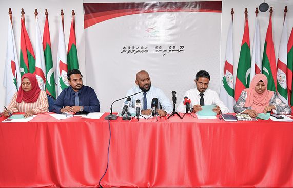 ދައުލަތުގެ ފާރަވެރިޔާ:ދަތް ނެތް ސިންގާއެއް؟!