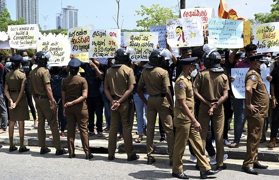 ބައެއް ގައުމުތަކުން ލަންކާ އަށް އެޑްވައިޒަރީ ނެރެފި