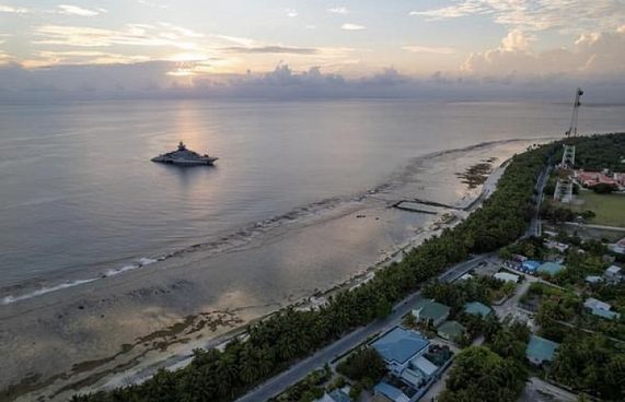 ފުވައްމުލަކުގައި ސަފާރީތަކުން ނަގާ ފީ ކުޑަކޮށްފި