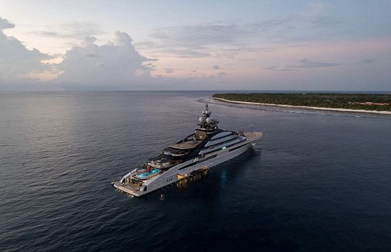 ފުވައްމުލަކުގައި ސަފާރީތަކުން ފީ ނަގަންފެށުން ފަސްކޮށްފި