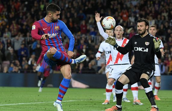 ބަލިވުމުގެ އާ ރެކޯޑަކާ ބާސާ ކުރިމަތިލާން ޖެހިއްޖެ