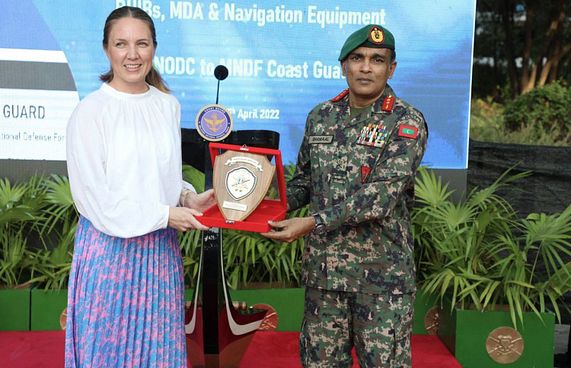 ޖަޕާނުން ކޯސްޓްގާޑަށް މުހިންމު އާލާތްތަކެއް ހަދިޔާކޮށްފި