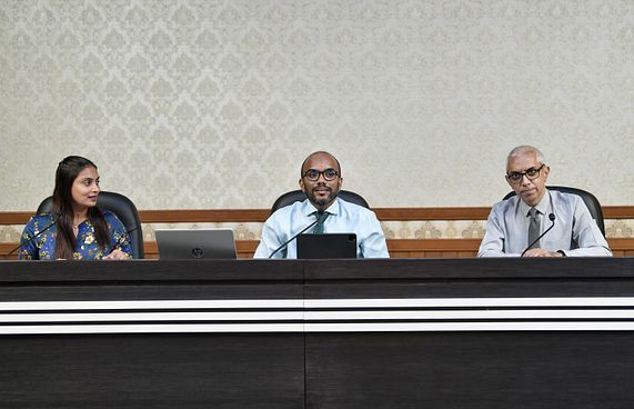 މުސާރަ ބޮޑުކުރީމަ ބައެއް ޕްރިންސިޕަލުންނަށް ގެއްލުން