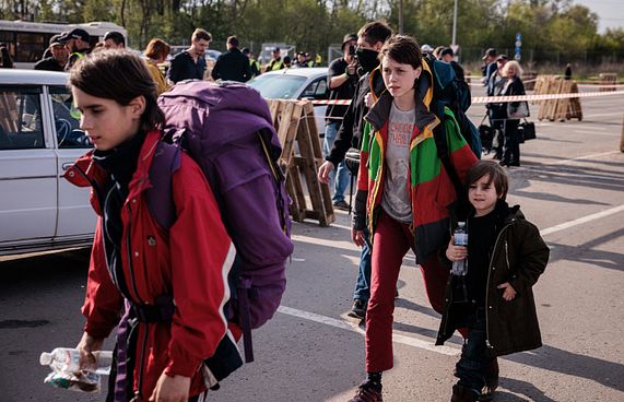 ޔޫކްރޭންގެ ބިންތައް ރަޝިޔާއާ ގުޅާލުމަށް ވޯޓެއް