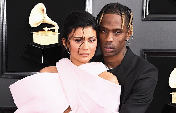 ކައިލީ ހުރީ ކައިވެނިކުރަން ތައްޔާރަށް