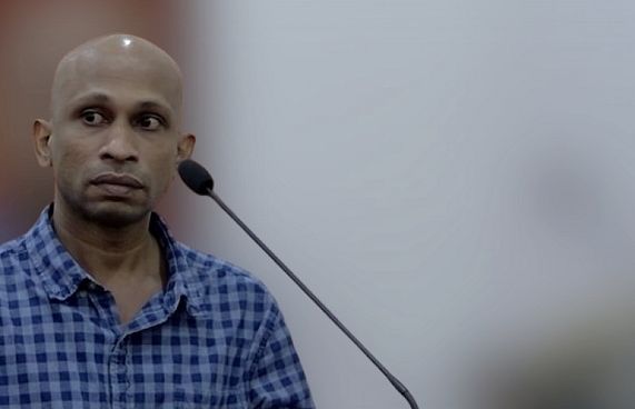 ދީނަށް ފުރައްސާރަކުރި ކަމަށް ރުސްތުމް އެއްބަސްވެއްޖެ