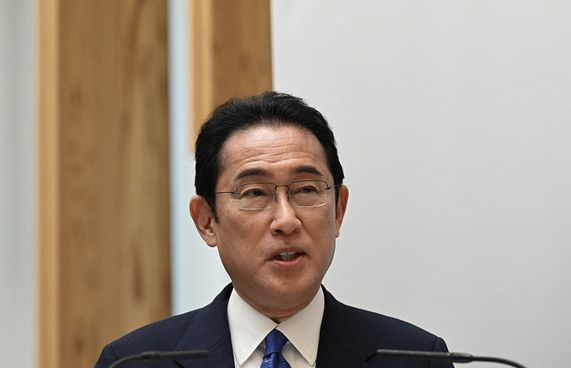 ޖަޕާނު ސަރުކާރުގެ 4 ވަނަ ވަޒީރަކު އިސްތިއުފާ ދީފި