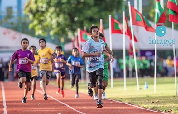 އިންޓަ ސްކޫލް އެތުލެޓިކްސްގައި 2000 އެތުލީޓުން