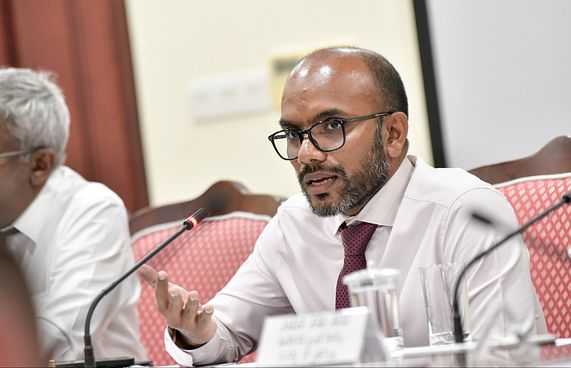 ބަޖެޓް މައްސަލާގައި އަމީރު ގޮވައިގެން ސުޕްރީމް ކޯޓަށް