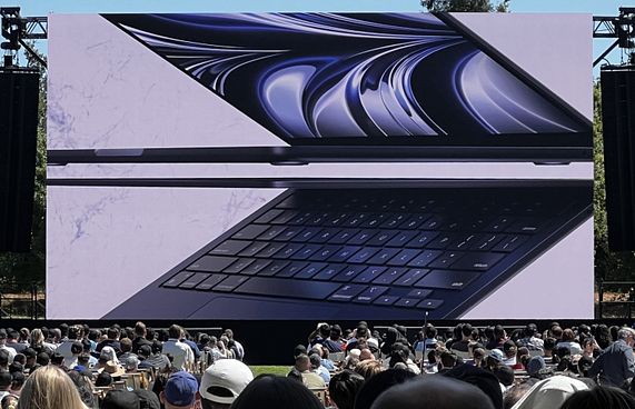 އެމް2 ޗިޕާއެކު އާ މެކްބުކް ދައްކާލައިފި