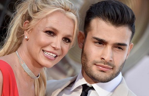 ބްރިޓްނީގެ ކުރީގެ ފިރިމީހާ ހައްޔަރުކޮށްފި