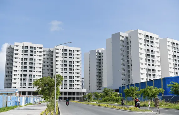 ވިނަރެސްގެ ބާކީ ފްލެޓްތައް ދިނީ ފޭކް ލިޔުން ހަދައިގެން