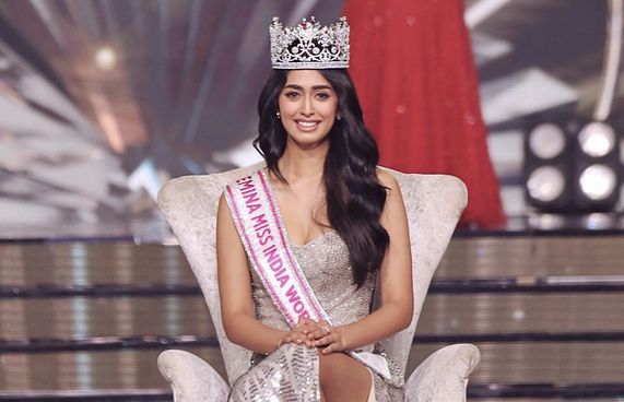 މިފަހަރުގެ މިސް އިންޑިއާއަކީ ސިނީ