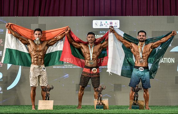 ބޮޑީ ބިލްޑިން: ރާއްޖޭގެ އަޒުނީނަށް ރަން މެޑަލް