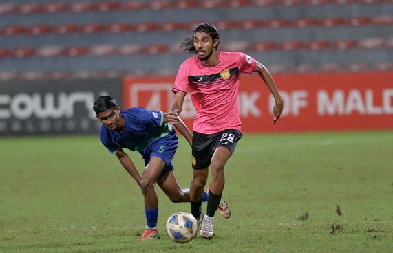 ޔޫވީން ގަދަ ހަތަރެއްގެ އުންމީދު ދަމަހައްޓައިފި