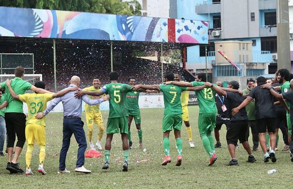 ދިވެހި ލީގުގެ ދޮރު ދިވެހި ކޯޗުންނަށް ބަންދުވެފައި