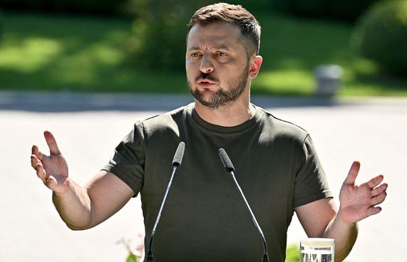 އަހަރުގެ ޝަޚްސިއްޔަތަކަށް ޔޫކްރޭންގެ ރައީސް ޒެލެންސްކީ