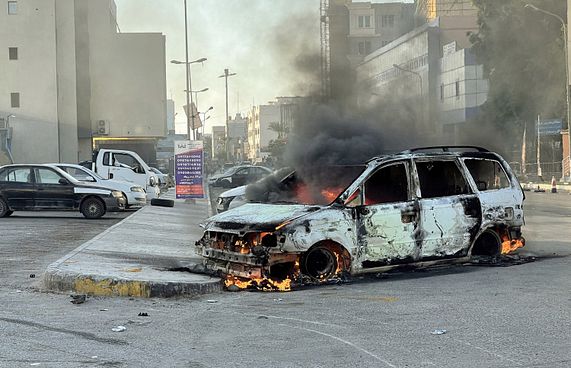ލީބިޔާގައި އަނެއްކާ ވެސް ހަނގުރާމައެއްގެ ބިރު