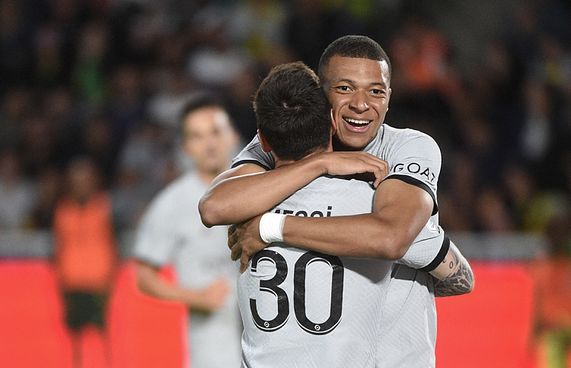 ޕީއެސްޖީން އެމްބާޕޭ އަށް 60 މިލިއަން ދޭން ޖެހިއްޖެ