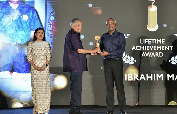 ލައިފްޓައިމް އެޗީވްމަންޓް އެވޯޑް ސަމަރޭ، ޒާހިދާ އަށް