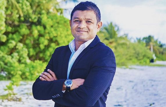 ކްރައުން އެންޑް ޗަމްޕާ ރިސޯޓްސްގެ ސީއޯއޯ އަކަށް ސޮލާހު