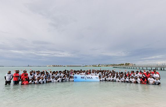 ޑައިވްގެ ދުނިޔޭގެ ރެކޯޑް ރާއްޖެއިން ހަދައިފި