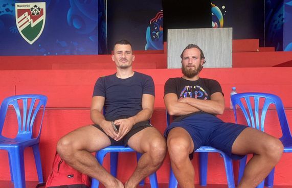 ޔޫވީގެ ދެކުޅުންތެރިން ބަނޑުހައިހޫނުކަމުގެ ހަޅުތާލެއްގައި