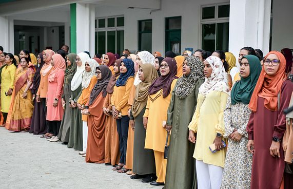 ޓީޗަރުންގެ 75 ޕަސެންޓަކީ އަންހެނުން: މިނިސްޓަރު