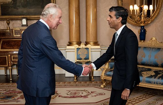 އިނގިރޭސި ބޮޑުވަޒީރު ކަމަށް ރިޝީ ޢައްޔަންކުރައްވައިފި