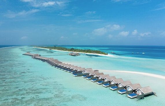 ލަކްސް ރިސޯޓަށް، ފާހަގަކޮށްލެވޭ ގިނަ އެވޯޑުތަކެއް