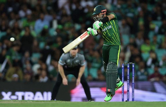 ނިއު ޒީލެންޑް ބަލިކޮށް ޕާކިސްތާން ފައިނަލަށް