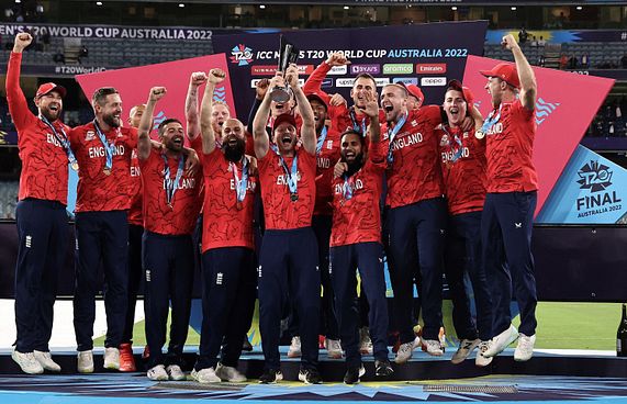 ޕާކިސްތާން ބަލިކޮށް އިންގްލެންޑް ތަށި ހޯދައިފި