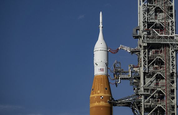 ނާސާއިން ހަނދުގައި މަރުކަޒެއް އަޅަނީ