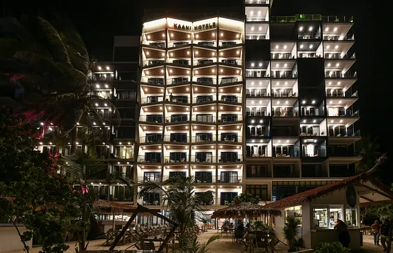 "ޓެކުހަށް މަކަރު ހެދުމުން" ކާނި ހޮޓަލަށް ދަައުވާކުރަނީ