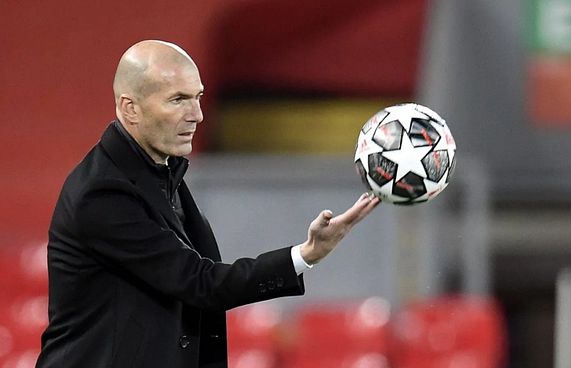 ބްރެޒިލުން ޝައުގުވެރިވިޔަސް ޒިދާން އިސްކުރަނީ ފްރާންސް