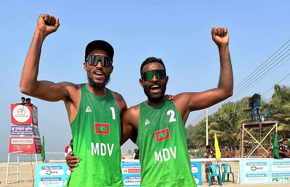 އެޑަމް އާއި ކުޑަކާއްޓޭގެ ޕެއާ އަށް ތާރީހީ ރަން މެޑަލް