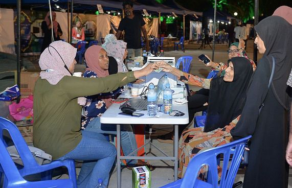 މިސްކިތު ފަންޑަށް ފުރަތަމަ ދުވަހުން ތިން ލައްކަ ރުފިޔާ