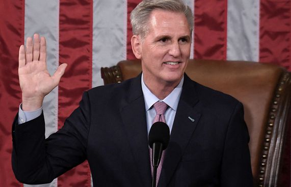 އެމެރިކާގެ މަޖިލީހުގެ ރައީސް މަގާމުން އަޒުލުކޮށްފި