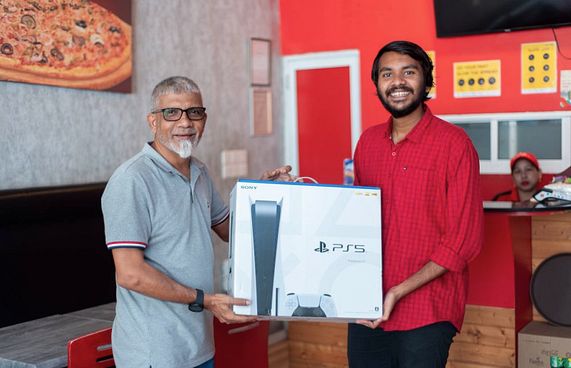 ސްކޯ ދިމާކޮށްގެން ކާމިޔާބު ކުރި ޕްލޭސްޓޭޝަން ހަވާލުކޮށްފި