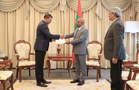 ރޯމޭނިއާއިން ރާއްޖެއަށް އޮނަރަރީ ކޮންސުލް ކަމަށް ސިޔާމް