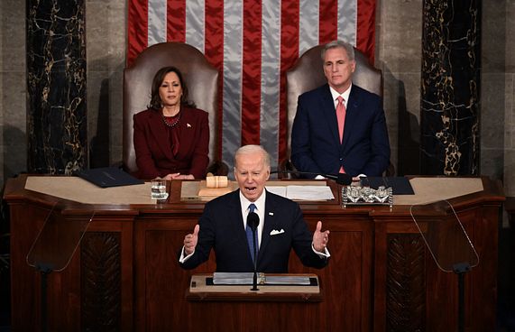 ބައިޑެން ޗައިނާ އަށް: ނަމަނަމަ ގޯހެއް ނުހަދާތި