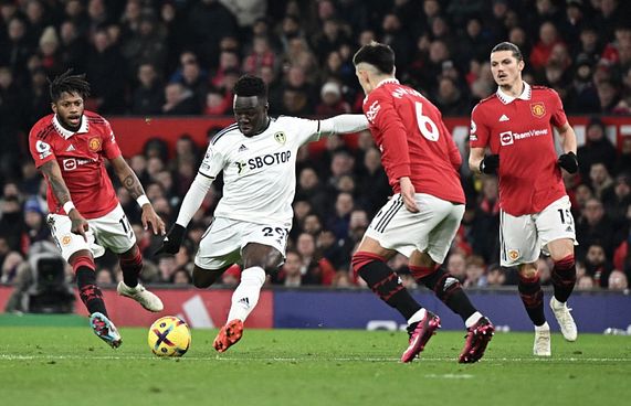 ލީޑްސްއާ ދެކޮޅަށް ޔުނައިޓެޑަށް މޮޅެއް ނުވެވުނު