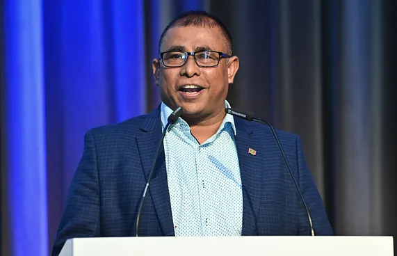 ފޮއްތެޔޮ ވިއްކުން ދޮގެއްނުކުރި، "ނުއަގަކު ނުވިއްކާނެ"