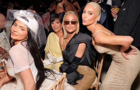 މިފަހަރުގެ މެޓް ގާލާއިން ކާޑޭޝިއަން އާއިލާ ނުފެނިދާނެ