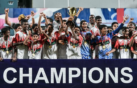 100 ޕަސެންޓް ރެކޯޑަކާ އެކު އިސްކަންދަރަށް ތަށި