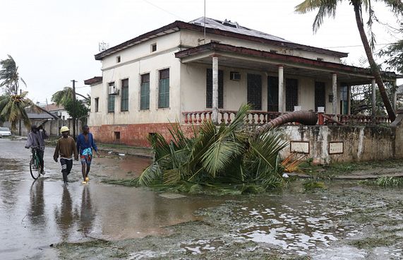 ފްރެޑީ ތޫފާންގެ ސަބަބުން 200 އަށް ވުރެ ގިނަ މަރު