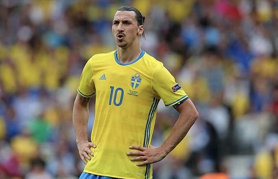 އުމުރުން 41 އަހަރުގައި އިބްރަހިމޮވިޗް ގައުމީ ޓީމަށް