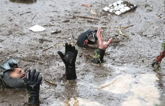 ބިންހެލުންއައި ސަރަހައްދުގައި ފެންބޮޑުވެ 14 މަރު